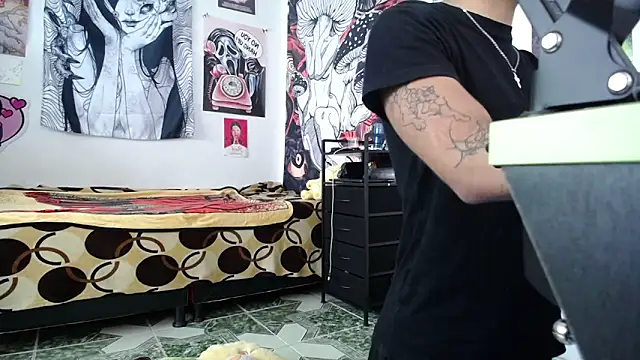 Snapshot of dylan_fun18 chatting on September 16, 7:47 pm dylan fun18 online show from September 16, 7:47 pm