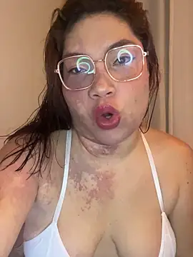 WhiteWomen online show from October 5, 1:20 am