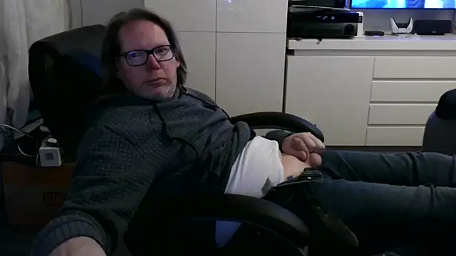 VSteph online show from April 25, 7:55 pm