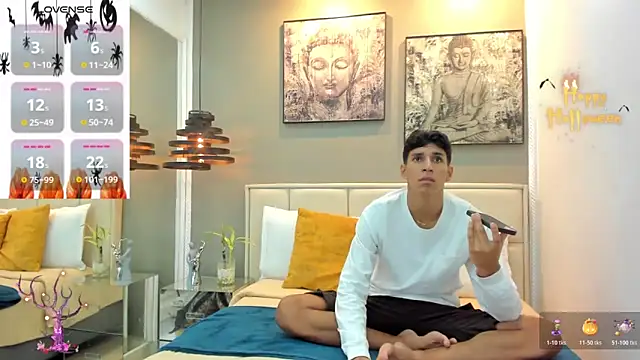 Snapshot of kieran_derek chatting on October 29, 4:48 am kieran derek online show from October 29, 4:48 am