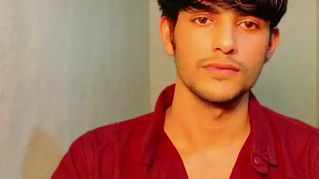 kingkartik7 online show from March 8, 2:10 pm