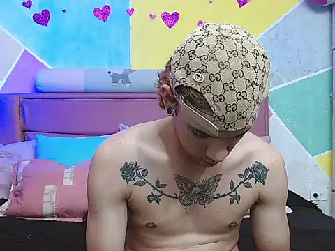 tylor boy online show from October 2, 1:53 am