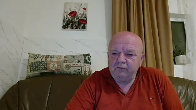 fullballs6 online show from April 16, 2:00 am