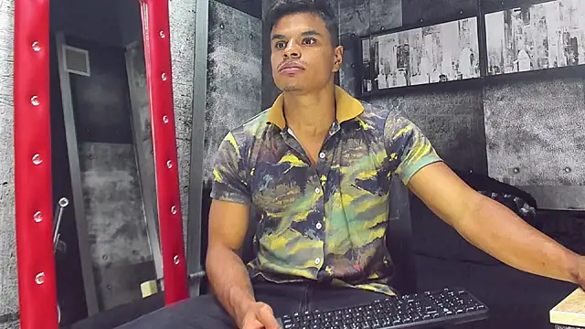 Snapshot of Derek_Lustfordx chatting on December 30, 11:15 am Derek Lustfordx online show from December 30, 11:15 am