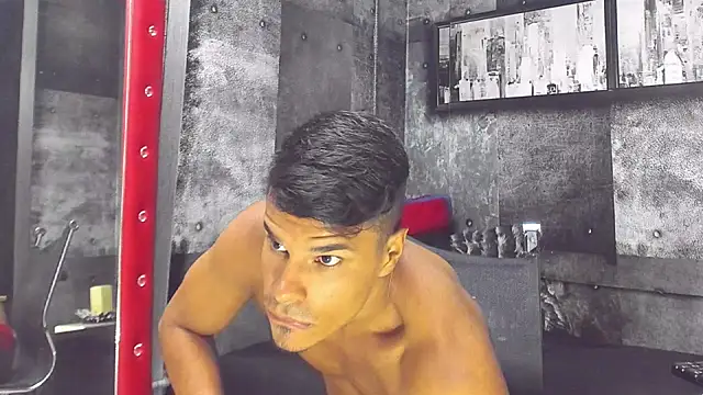 Snapshot of Derek_Lustfordx chatting on March 18, 11:22 am Derek Lustfordx online show from March 18, 11:22 am