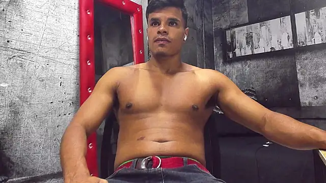 Snapshot of Derek_Lustfordx chatting on February 26, 11:20 am Derek Lustfordx online show from February 26, 11:20 am