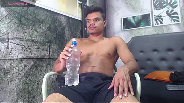 Snapshot of Derek_Lustfordx chatting on December 6, 11:33 am Derek Lustfordx online show from December 6, 11:33 am