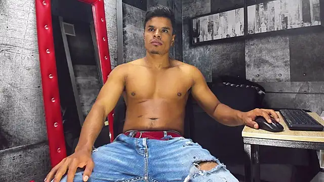Snapshot of Derek_Lustfordx chatting on January 6, 11:29 am Derek Lustfordx online show from January 6, 11:29 am
