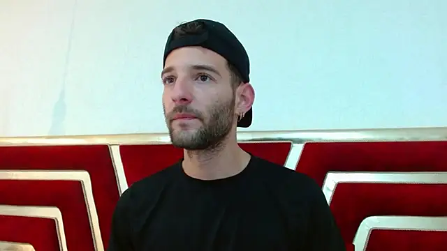 Christopher saint online show from April 11, 12:41 pm