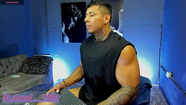 bradley smith online show from April 22, 8:19 am