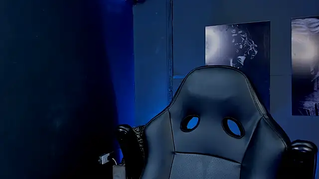 bradley smith online show from April 23, 11:26 am