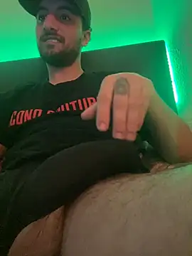 Snapshot of hard_macoor12 chatting on February 4, 10:34 pm hard macoor12 online show from February 4, 10:34 pm