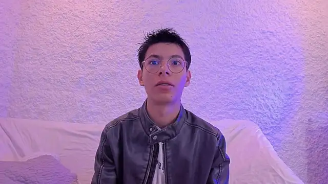 alexandersawyer online show from December 22, 8:11 am