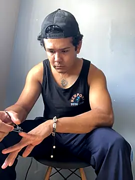 Snapshot of Brencuz chatting on September 28, 4:49 pm Brencuz online show from September 28, 4:49 pm