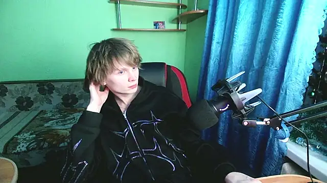 fameboyboo online show from February 2, 9:12 pm