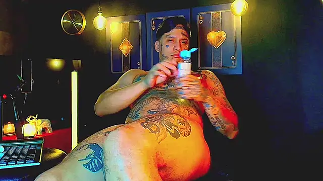 Snapshot of daimond_hope666 chatting on October 21, 10:12 pm daimond hope666 online show from October 21, 10:12 pm