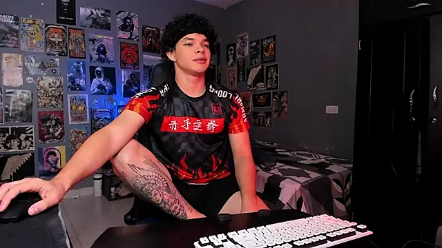 soy ian  online show from February 2, 9:45 pm