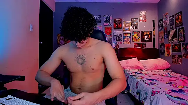 soy ian  online show from February 9, 1:56 am