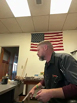 dieselking1978 online show from December 5, 10:34 pm