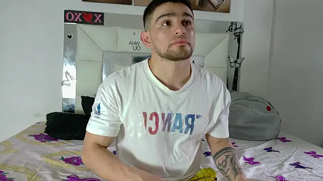 Snapshot of Sexy_Alejandro_ chatting on March 4, 5:34 pm Sexy Alejandro online show from March 4, 5:34 pm