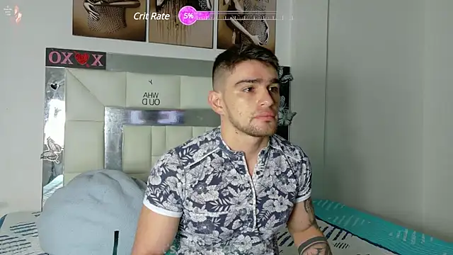 Snapshot of Sexy_Alejandro_ chatting on January 10, 11:22 am Sexy Alejandro online show from January 10, 11:22 am