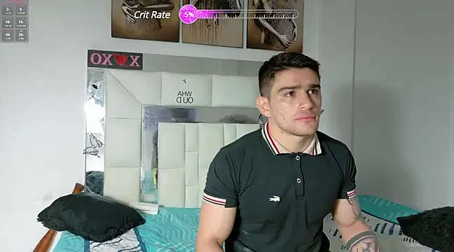 Snapshot of Sexy_Alejandro_ chatting on January 21, 11:40 am Sexy Alejandro online show from January 21, 11:40 am