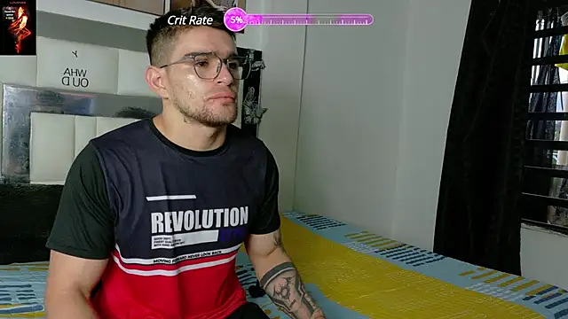 Snapshot of Sexy_Alejandro_ chatting on January 29, 11:41 am Sexy Alejandro online show from January 29, 11:41 am