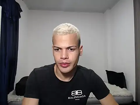 SWEET MIGUEL online show from November 12, 3:12 am