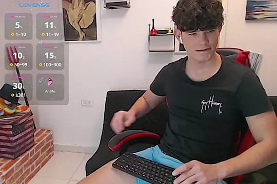 Angelo-cianuro- online show from October 18, 12:15 am