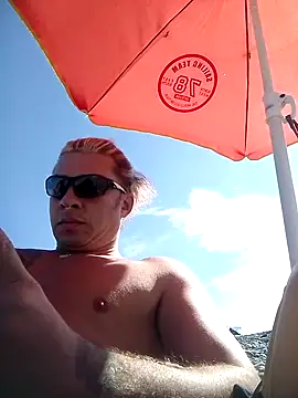 Lovely milk online show from October 17, 9:13 am