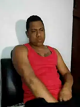 latinblack01 online show from December 11, 4:40 am