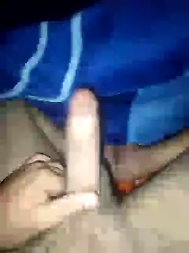 Snapshot of ch___ro69 chatting on February 8, 3:19 am ch ro69 online show from February 8, 3:19 am