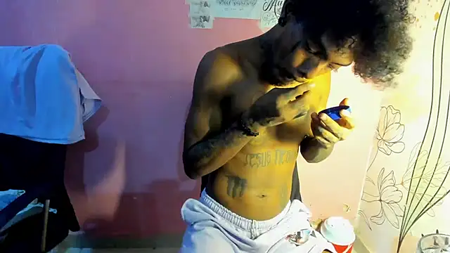 bigblackhotx1 online show from May 1, 12:04 am