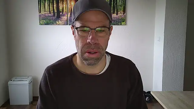 Snapshot of Harry_Boldt chatting on October 14, 7:15 am Harry Boldt online show from October 14, 7:15 am