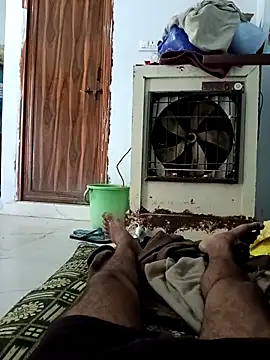 pintuS40 online show from April 24, 1:19 am