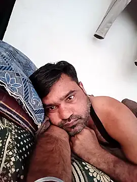 pintuS40 online show from April 19, 12:21 am