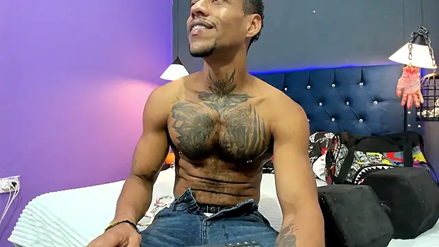 Snapshot of Salomon_koude chatting on October 25, 9:49 pm Salomon koude online show from October 25, 9:49 pm