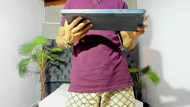 Salomon koude online show from April 30, 8:57 pm