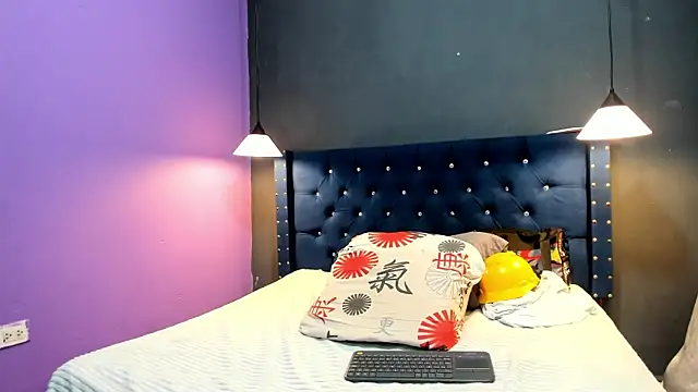 Snapshot of Salomon_koude chatting on October 17, 4:38 am Salomon koude online show from October 17, 4:38 am