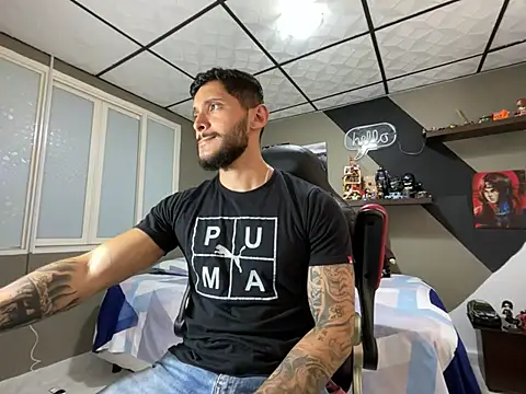 marcel crawford96 online show from April 28, 3:28 pm