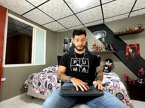 Snapshot of marcel_crawford96 chatting on October 3, 5:18 pm marcel crawford96 online show from October 3, 5:18 pm