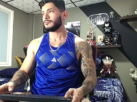 Snapshot of marcel_crawford96 chatting on December 7, 1:07 pm marcel crawford96 online show from December 7, 1:07 pm