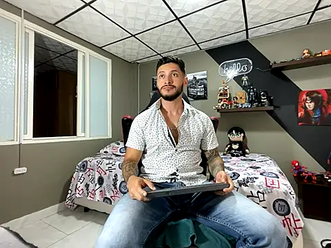 Snapshot of marcel_crawford96 chatting on September 25, 4:39 pm marcel crawford96 online show from September 25, 4:39 pm