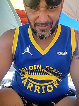 MorenoMaugaucho online show from February 2, 6:05 pm