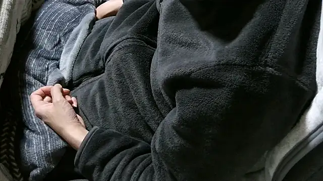 cinnabar red online show from April 25, 12:46 am