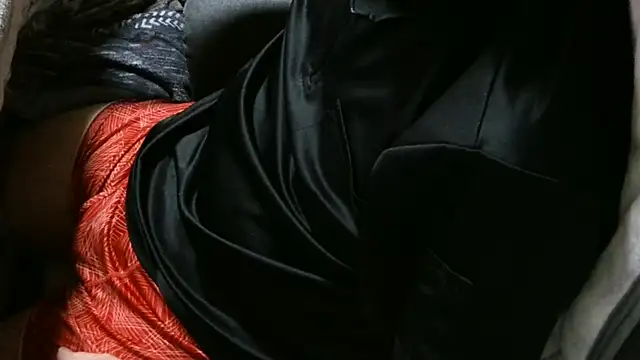 cinnabar red online show from April 21, 3:56 am