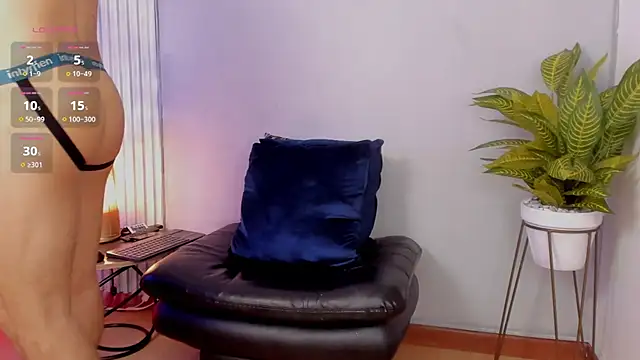 Snapshot of thomas_eliotts chatting on December 3, 7:22 pm thomas eliotts online show from December 3, 7:22 pm