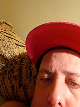 HeteroHotGuy1 online show from November 1, 8:24 pm