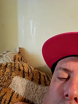 HeteroHotGuy1 online show from September 17, 7:20 am