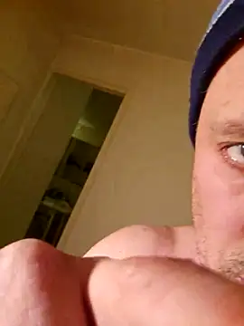 HeteroHotGuy1 online show from March 16, 7:49 pm